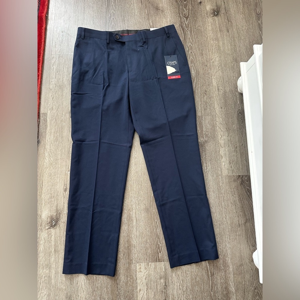 New Chaps Men's Slim Flat-Front Dress Pants in Navy